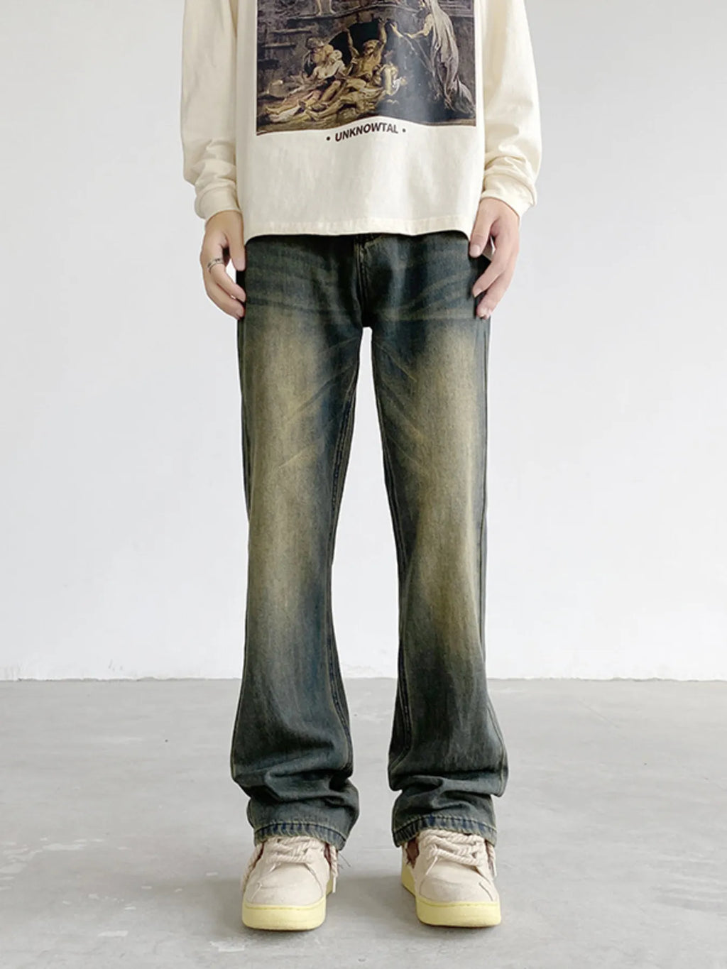 Men's Plus Size Vintage Wash Relaxed Fit Jeans by Trendsi