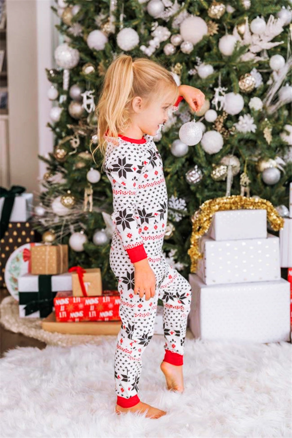 Snowflake Pattern Top and Pants Set by Trendsi