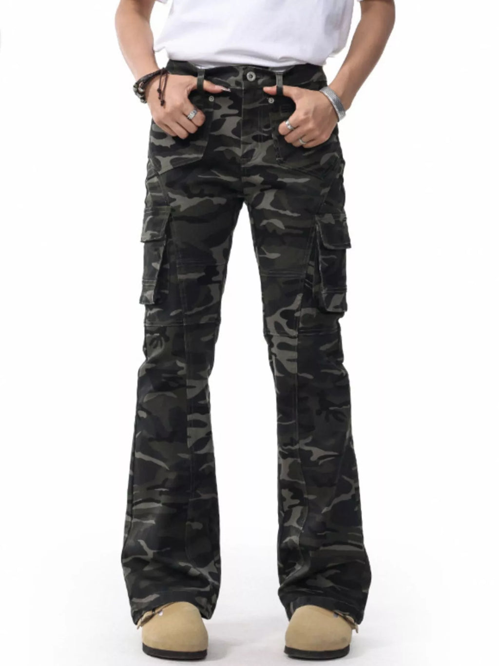 Men's Vintage Camo Cargo Pants by Trendsi