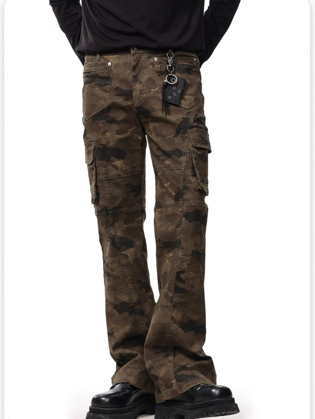 Men's Vintage Camo Cargo Pants by Trendsi