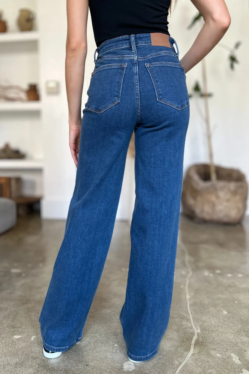 Judy Blue Full Size High Rise Straight Jeans by Trendsi