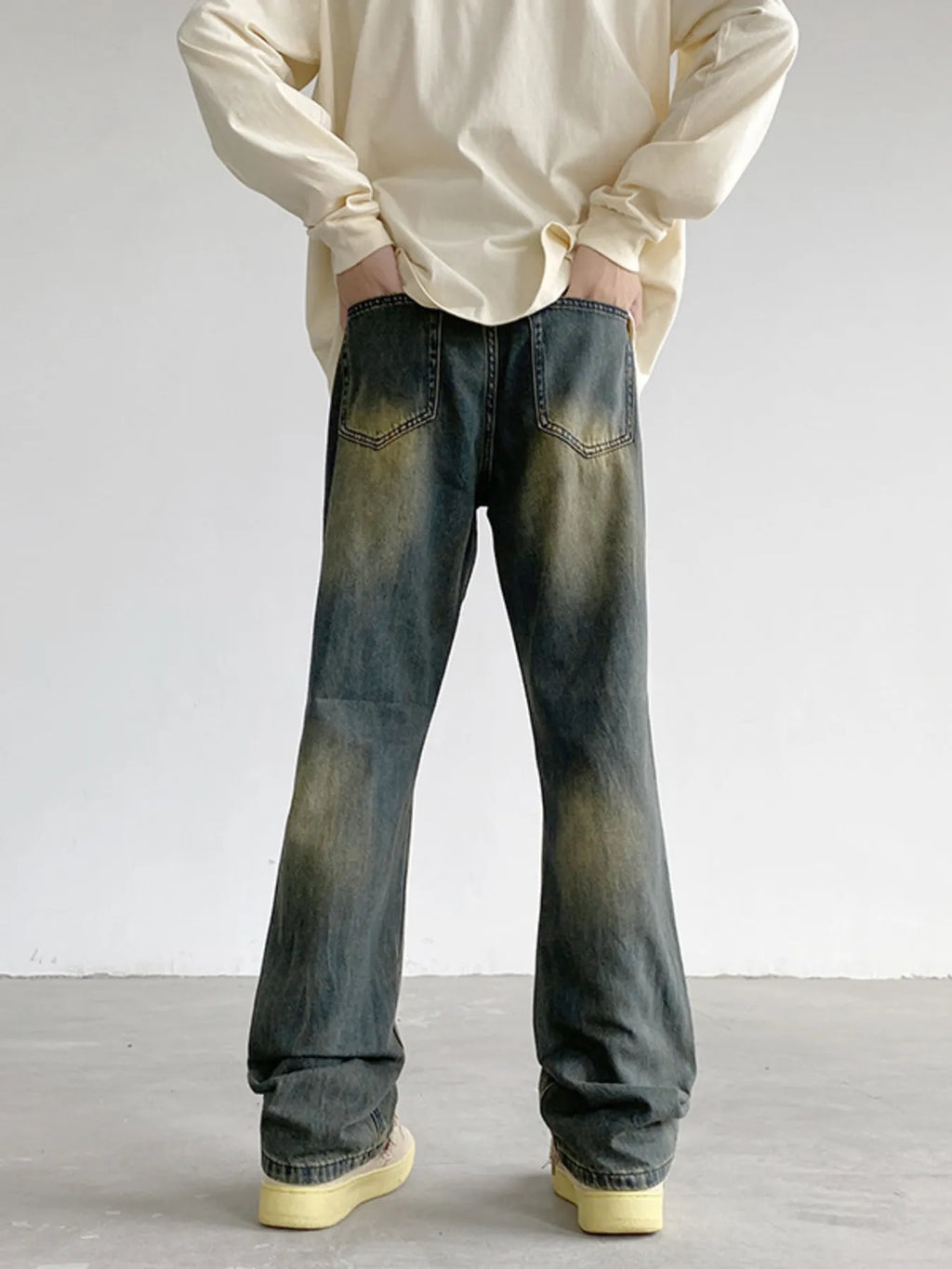 Men's Plus Size Vintage Wash Relaxed Fit Jeans by Trendsi