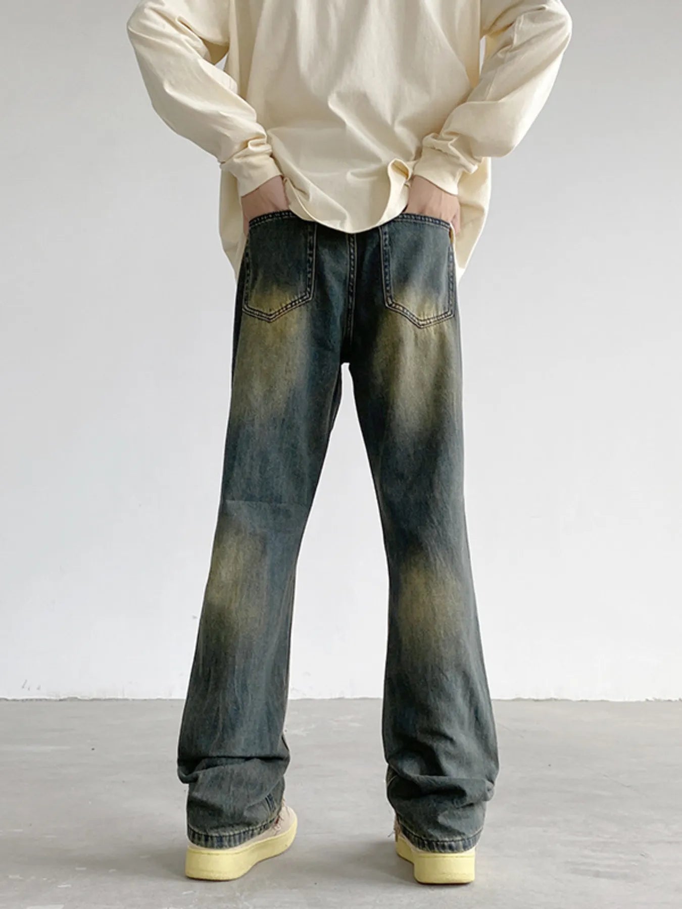 Men's Plus Size Vintage Wash Relaxed Fit Jeans by Trendsi